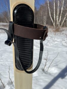 Leather bindings for LAT 68 back country skis